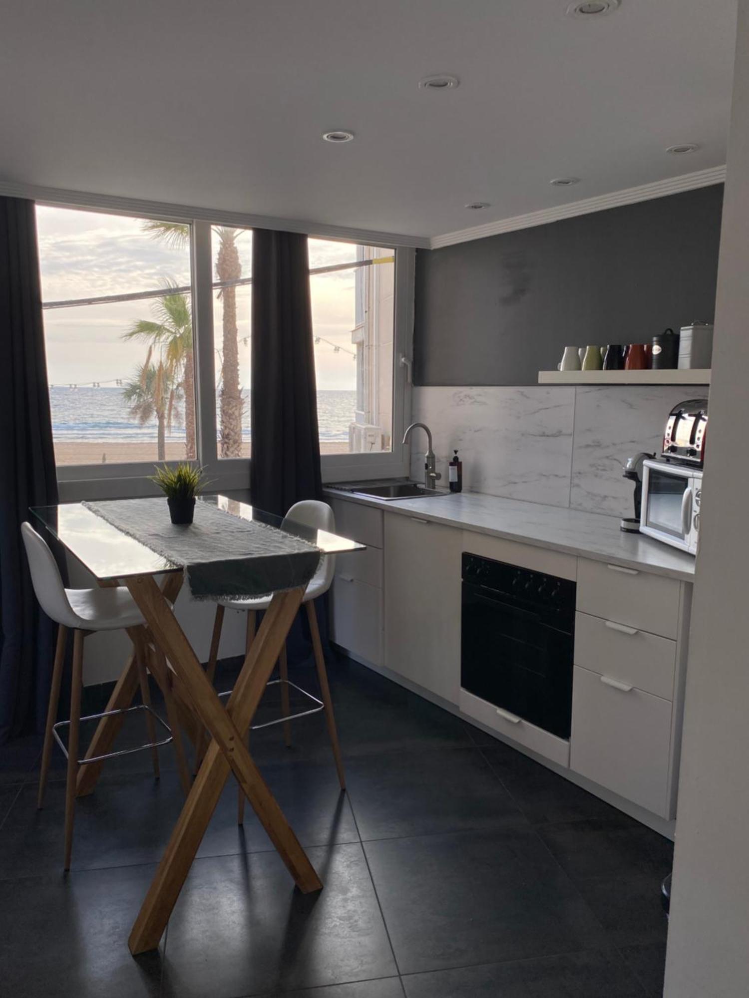 Apartamento Torre Yago Primera Linea Playa Benidorm Con Wi-Fi & Ac Rum bild